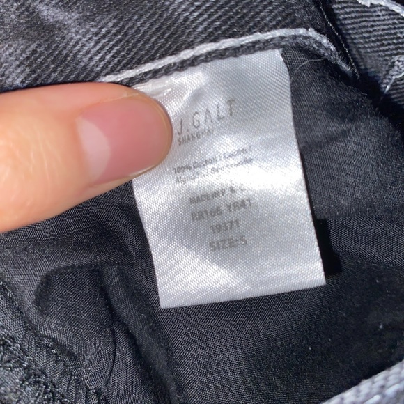 SOLD! - Picture 4 of 4